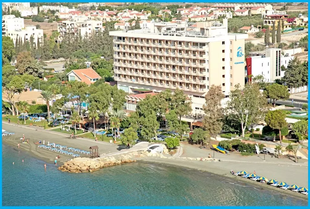poseidonia beach limassol_shabavizparvaz_01.jpg